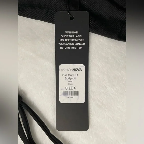 NWT Fashion Nova Cut Out Bodysuit - Picture 5 of 5